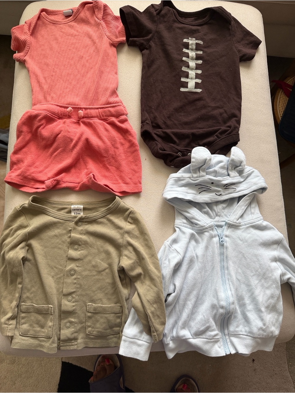 5pcsBaby clothing lot 6-18 months Carter’s,old navy and children’s place clothes